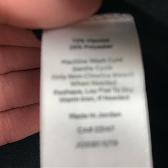 Talbots  Petite Black Short Sleeve Knit Top Scalloped Neck size Large Petite - Picture 4 of 9